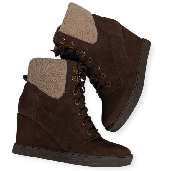 Easy Spirit Dark Brown Lace-Up Boots - Picture 4 of 7